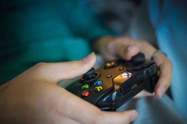 The Positive Impact of Online Games in Modern Digital Life